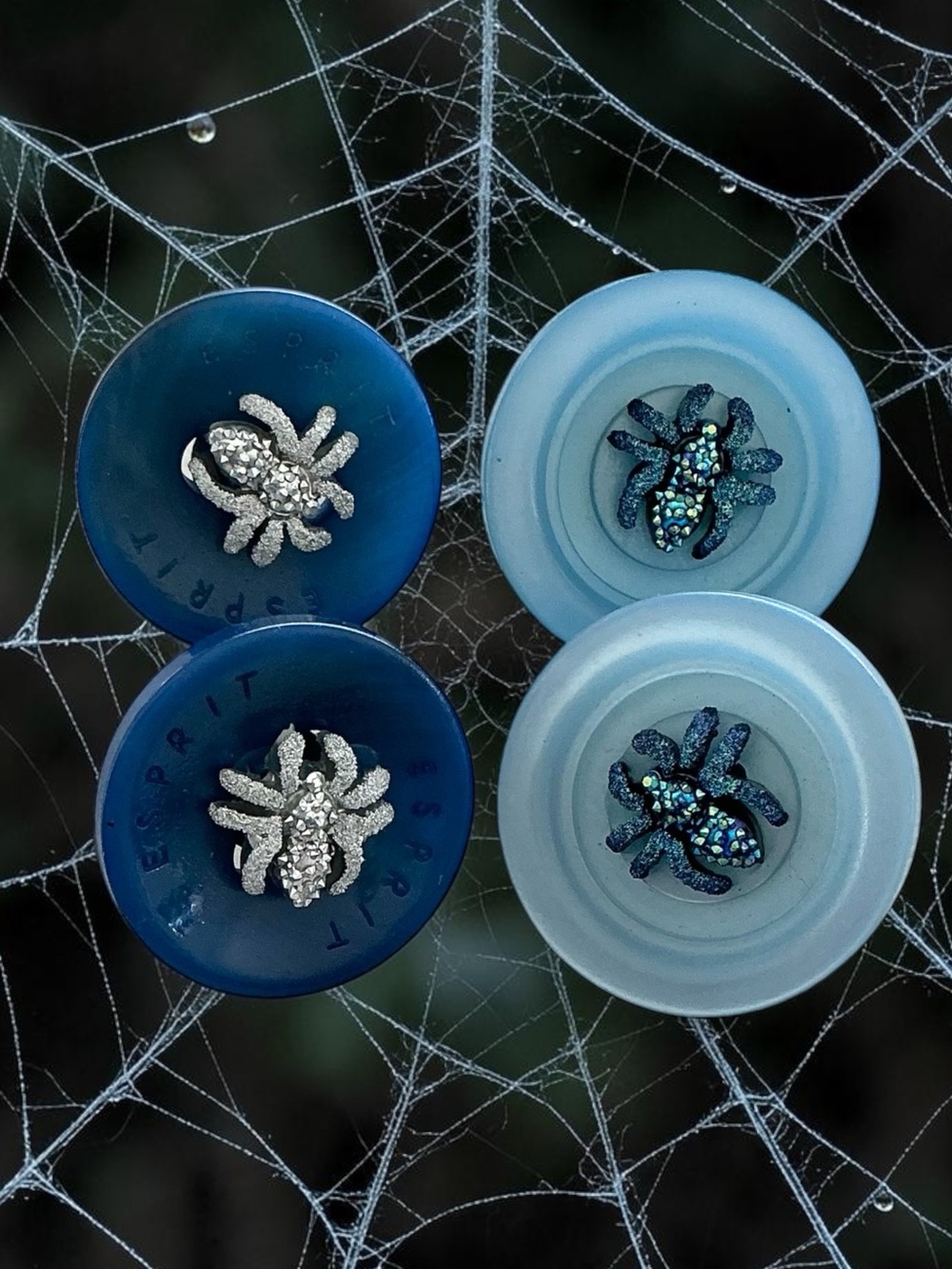 🆕 Spider Button Earrings 2 Pairs